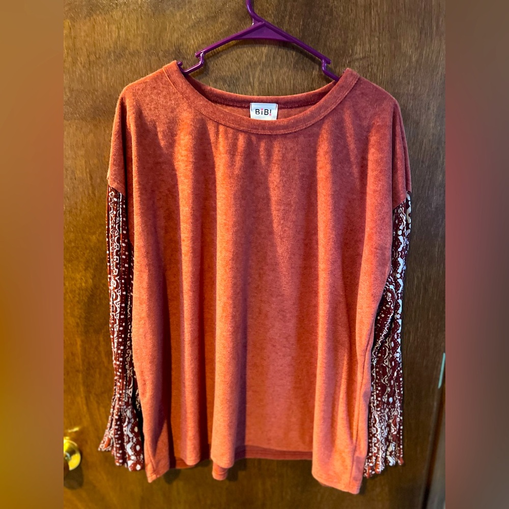 Women’s Rust Colored Top